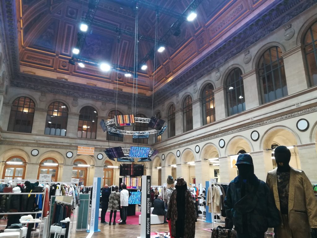 パリのファッション展示会トラノイtranoi Michi In Paris